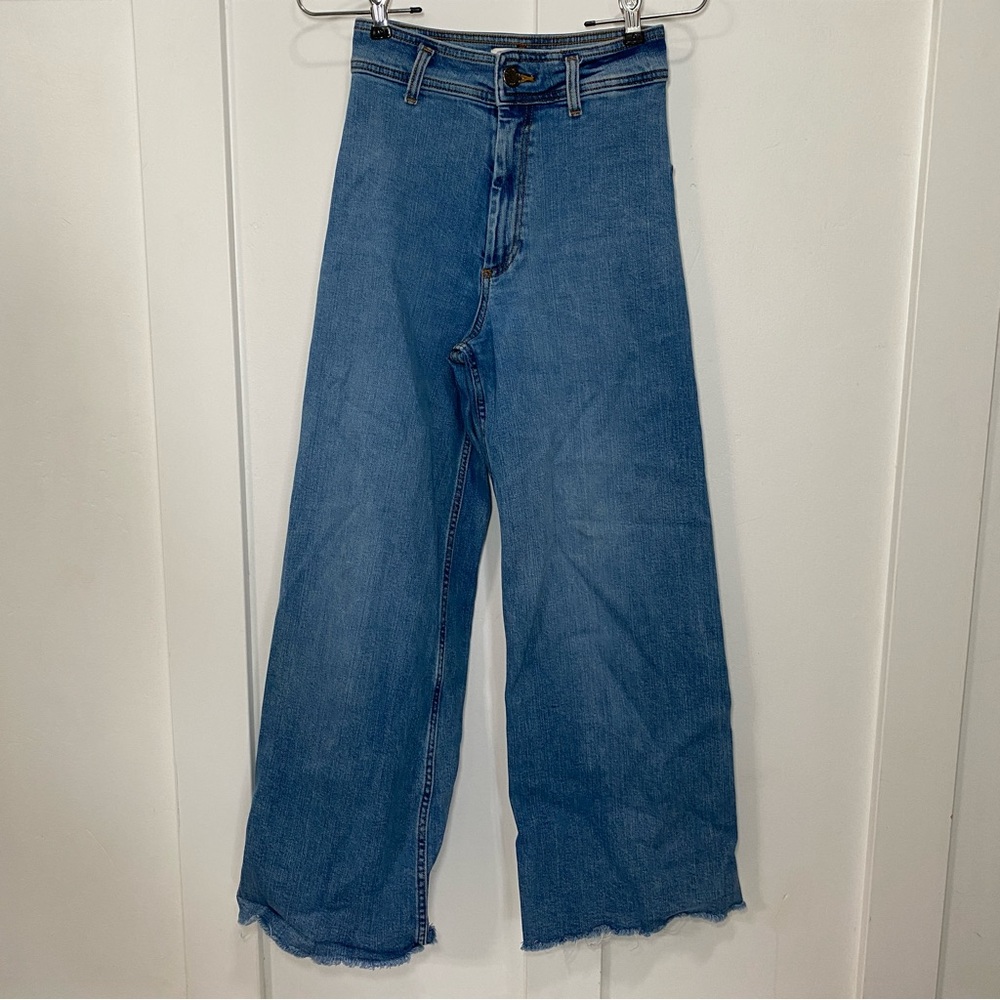 Slim Fit - Relaxed Leg - High Waist
ZW ZARA WOMAN JEANS
